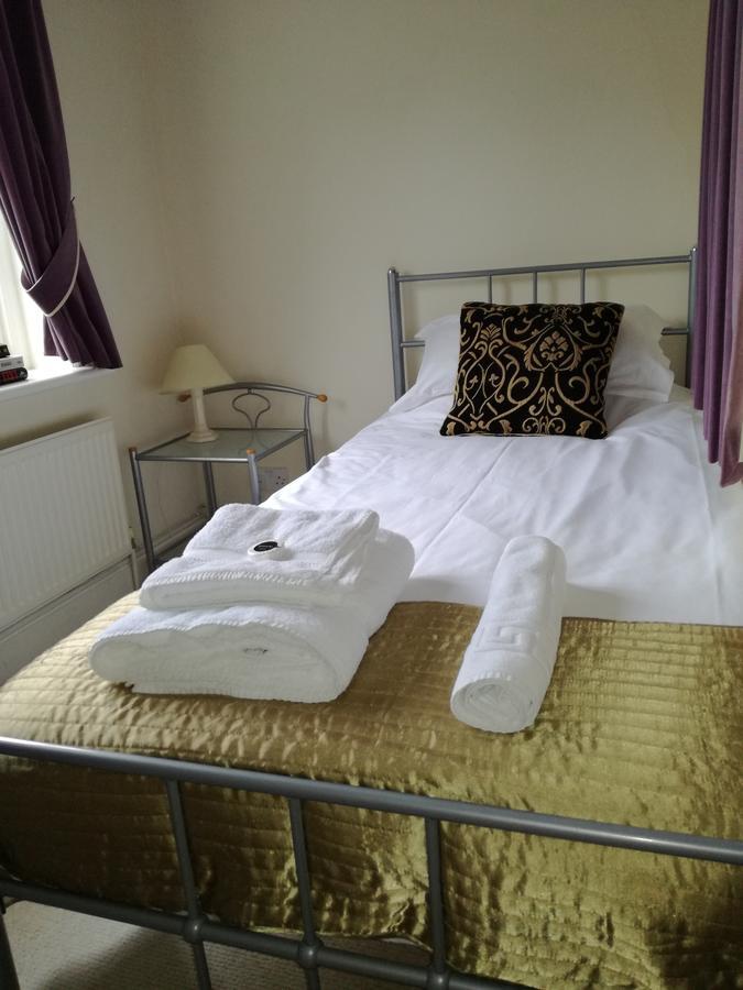 The Three Horseshoes Hotel Alton  Eksteriør billede